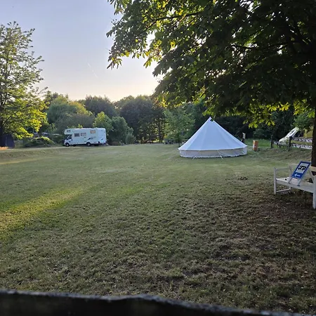 Idyllisches Campen Im Zelt * Carpin