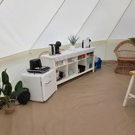 Idyllisches Campen Im Zelt Luxury tent Carpin